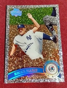 lot 19 image: 2011 Topps Diamond Parallel Roger Maris Card