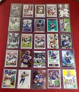 lot 114 image: (25) Adrian Peterson Cards