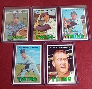 lot 169 image: (5) 1967 Topps Minnesota Twins Cards