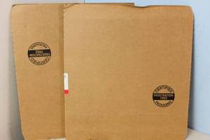 lot 18 image: Ella & Louis  Mystery Vinyl