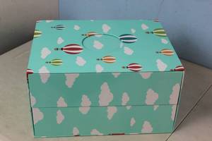 lot 35 image: NAVARIS Keepsake Box