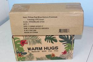 lot 50 image: Warm Hugs Blanket Gift  Pillow Pad Blue Deluxe Premium