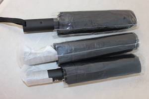 lot 108 image: 3ct MensWomens Collabsable Umbrella