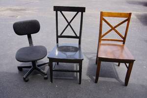 lot 57 image: KitchenOffice Furniture...Swivel and Wood Chairs