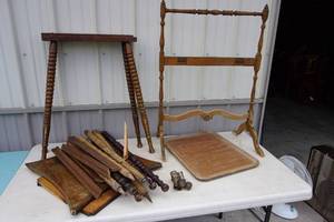 lot 58 image: Antique, Vintage Furniture...Table Projects to Finish, One With Claw Feet