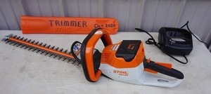 lot 64 image: GarageOutdoor Tools...Stihl HSA 56 Trimmer with BatteryCharger