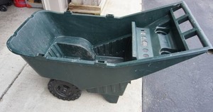 lot 2 image: Lawn & Garden...Rubbermaid Green Roughneck Lawn Cart