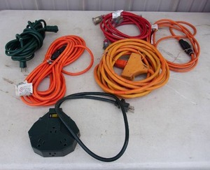 lot 100 image: Garage...Extension Cords, Heavy Duty