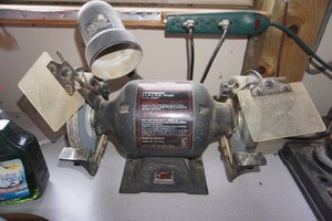 lot 158 image: GarageToolsElectricCraftsman Bench Grinder