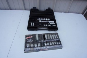 lot 162 image: GarageToolsHandBlackhawk Socket & Wrenches Sets
