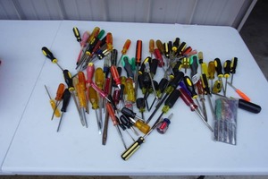 lot 166 image: GarageToolsHandScrewdrivers and a lot of them