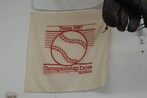 lot 195 image: SportsMemorabilia...Minnesota Twins 1987 World Champs Signed Pendant Flag Banner, Wheaties, Homer Hankies, Glove Etc