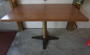 lot 200 image: VintageMCMFurniture...Formica Pedestal Table