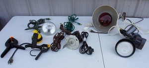 lot 211 image: GarageAccessoriesElectrical...Clamp Work lights, Extension Cords Etc.