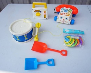 lot 247 image: AntiqueVintageCollectableToys...Fisher-Price PhoneRadio Etc.