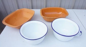 lot 259 image: HouseholdKitchenCookware...Schlemmer-topf Classic Glazed Clay Cooker Made in Germany, PorcelainEnamel Pots