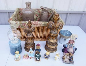 lot 297 image: Home EssentialsDecor...Tabletop Decorations, Storage Basket, Vases, Figurines