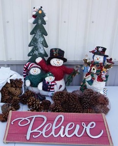 lot 307 image: Home EssentialsDecorHoliday...Winter and Christmas Tabletop Decorations