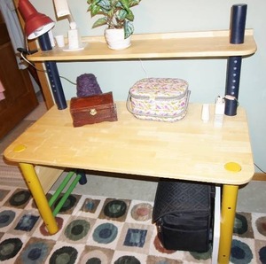 lot 399 image: FurnitureDeskShelving...Industrial Style Work Bench Desk Shelf