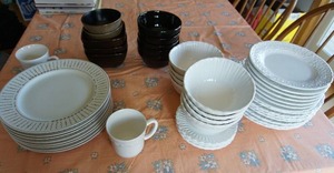 lot 421 image: Home Essentials...Dishes, Plates Bowls Etc