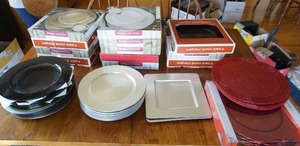 lot 428 image: Home Decor...Chargers for Entertaining and Decoration
