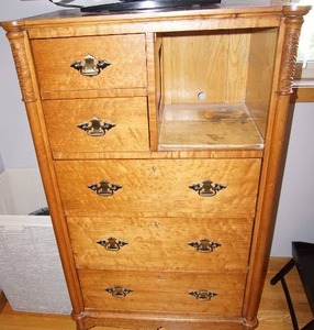 lot 435 image: AntiqueVintageFurniture...Solid Oak High Boy Dresser with Purse Cubby