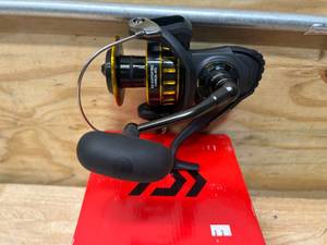 lot 97 image: Daiwa BG Spinning Reel