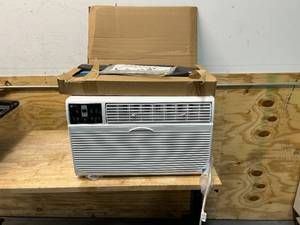 lot 5 image: SEASONS 10,000 BTU 115-Volt Through-the-Wall Unit Air Conditioner Only