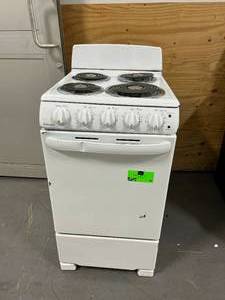 lot 88 image: HOTPOINT 20 in. 2.3 cu. ft. Freestanding Electric Range in White