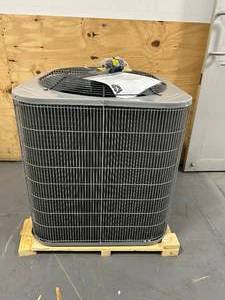 lot 136 image: ICP R4A5S30AKAWAAAAC Air Conditioner