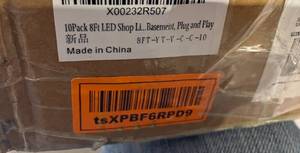 lot 115 image: LOT OF 10 LED Series Split T8 Tube Shop Light