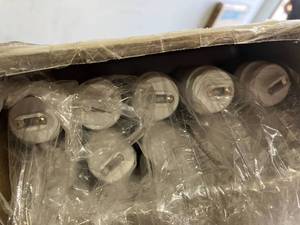 lot 122 image: LOT OF 10 - 8 ft. Dual-Ended Power Light Tubes