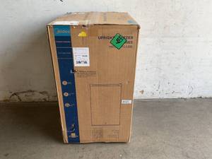 lot 13 image: Midea 3.0 cu ft. Black Upright Freezer