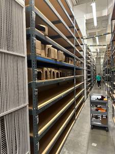 lot 65 image: Light Duty Racking 3 Uprights 8ftx2ft 22 Platforms 44 Beams