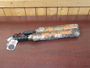 lot 12 image: Lot of TWO Realtree Max 5 Camouflage Umbrellas