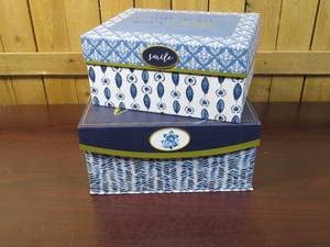 lot 47 image: Set of TWO Nesting Gift Boxes