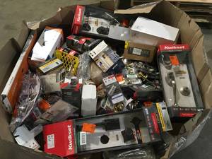 Gaylord of Assorted Door Handles and Locks Various Models and Conditions Customer Returns See Pictures