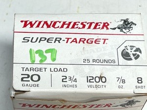 lot 137 image: (25) Rounds Of Winchester 20gauge 2.75 78oz #8-Shot Super Target