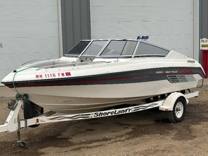 lot 1 image: 1988 Sea Sprite Boat