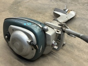 lot 10 image: Elto-Sportsman Outboard Boat Motor
