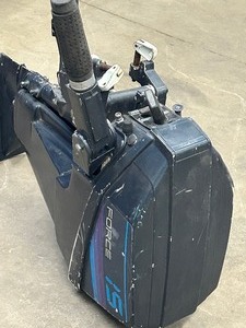 lot 8 image: Force 15HP Short-Shaft Outboard Motor