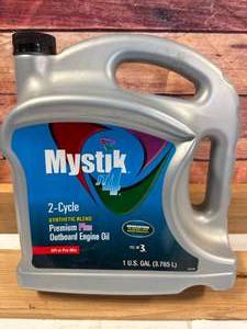 lot 37 image: New Mystik JT4 Synthetic Blend Oil