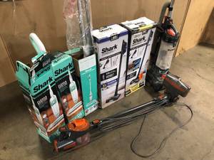 lot 47 image: Lot of Assorted Vacuums Various Models and Conditions  Customer Returns See Pictures