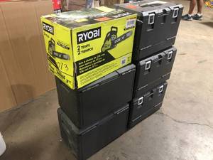 lot 1 image: Lot of RYOBI 18 in. 38cc 2-Cycle Gas Chainsaw with Heavy Duty Case Customer Returns See Pictures