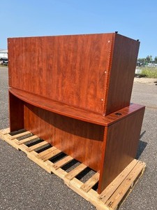 lot 6 image: CHERRY MAHOGANY DESK OFFICE FURNITURE (5 PALLETS) NO RESERVE