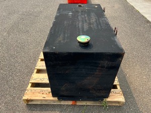 lot 20 image: 100 GALLON BULK FUEL CELL NO RESERVE