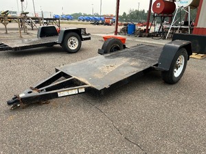 lot 31 image: MIDSOTA 4 x 9 5200# AXLE TRAILER NO RESERVE