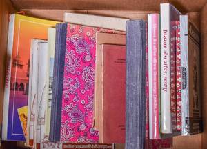 lot 86 image: Box of Hindi Books