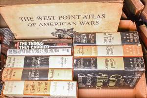 lot 100 image: Box of Contemporary Non-Fiction Hardcover Books
