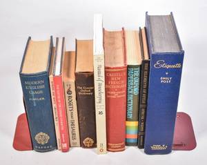 lot 282 image: 10 Reference Books